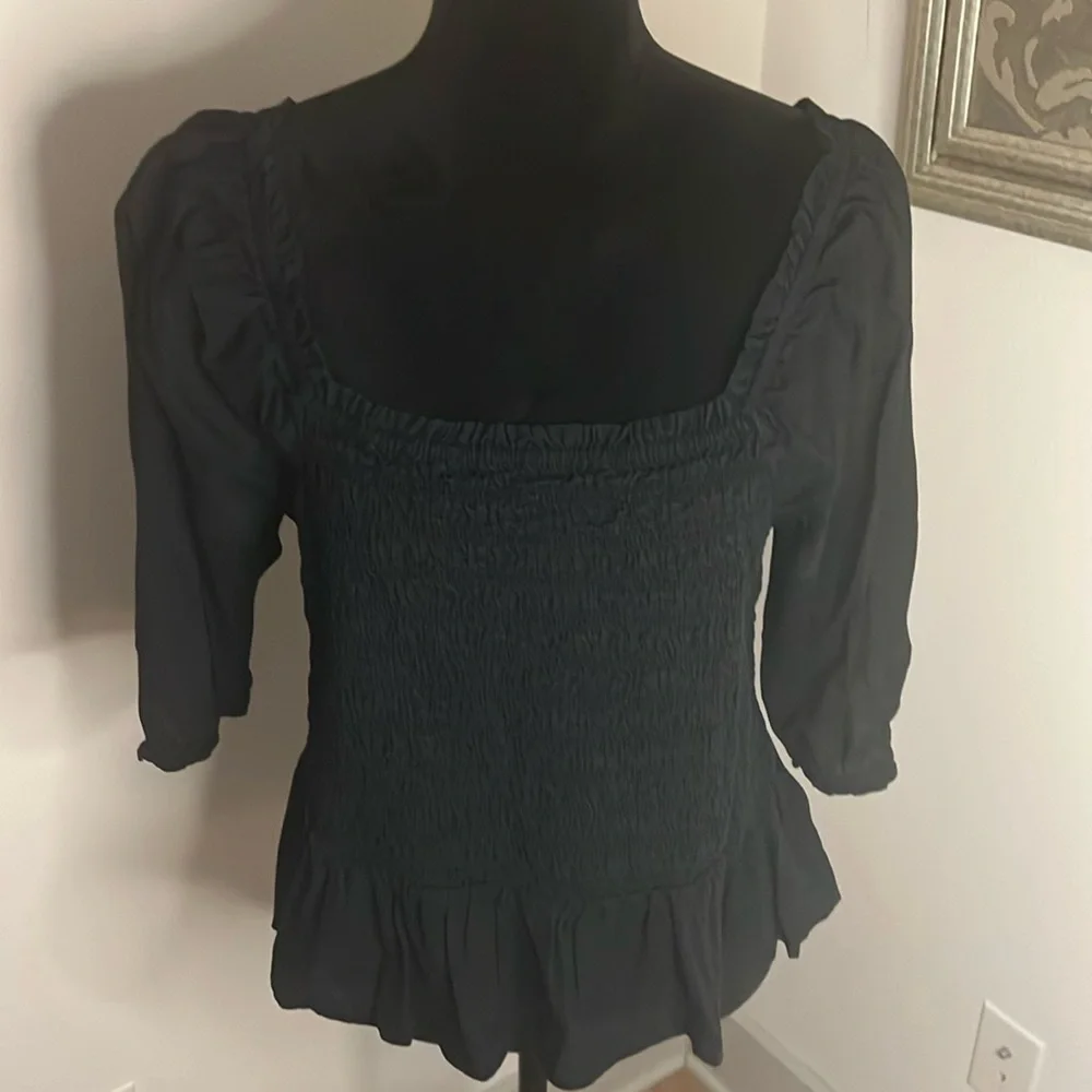 LOFT black smocked poplin puff sleeves cropped top blouse sz L‎